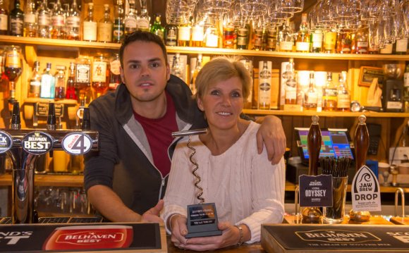 Oak Tree is Pub of the Year