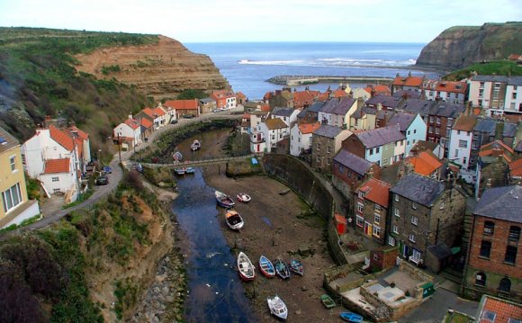 Staithes Sea Side Town