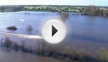Waterskiing the floods in North Yorkshire - BBC News